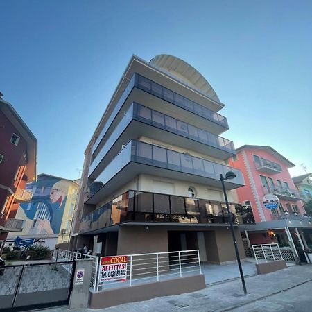 Woody Green Penthouse Sea View - Agenzia Cocal カオルレ エクステリア 写真