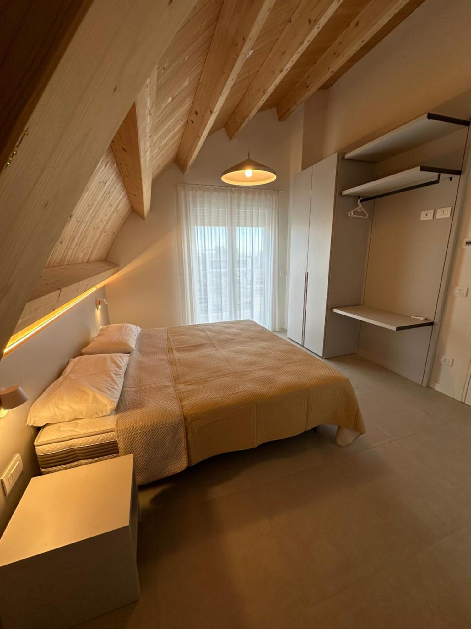Woody Green Penthouse Sea View - Agenzia Cocal カオルレ エクステリア 写真