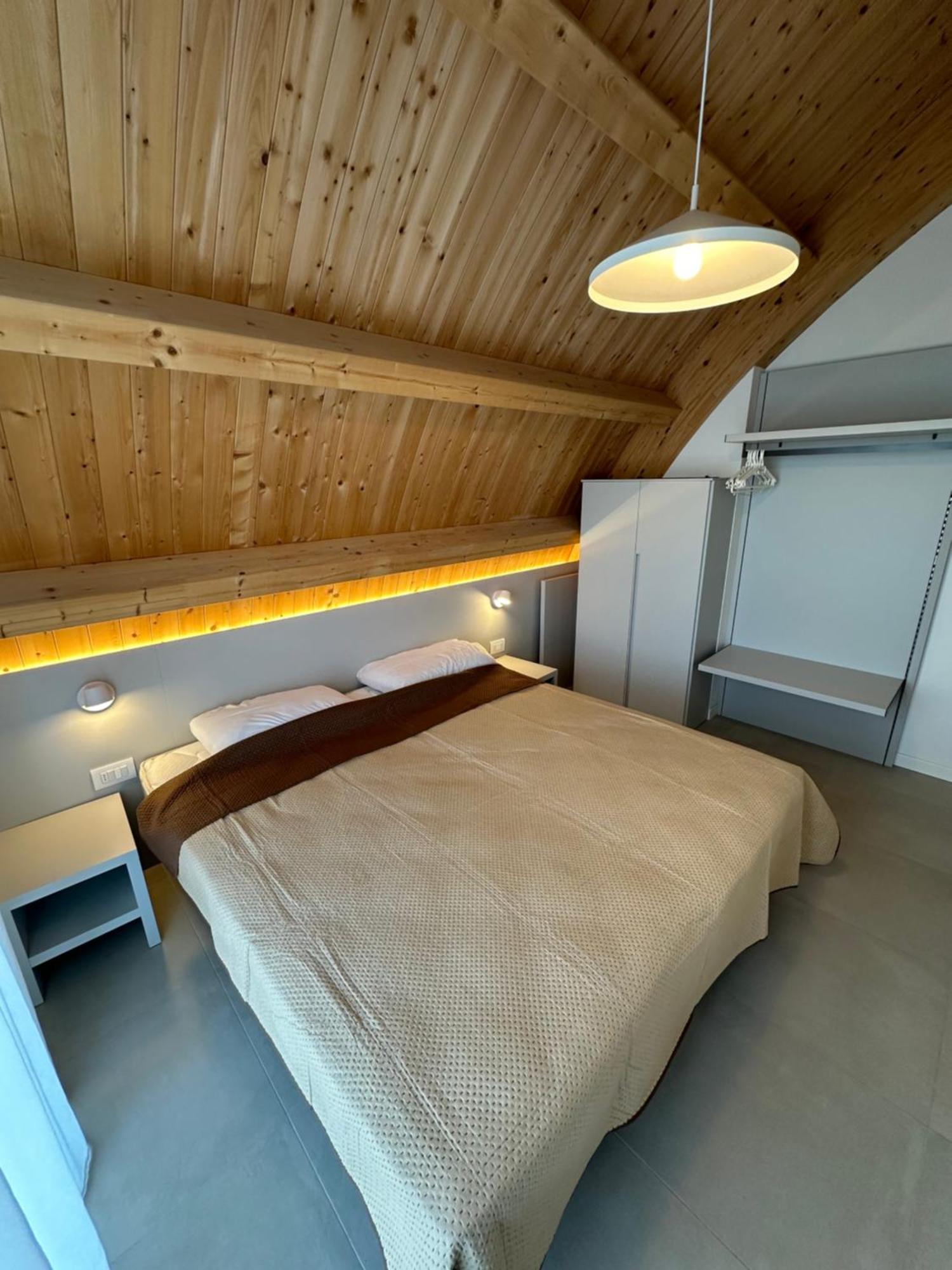 Woody Green Penthouse Sea View - Agenzia Cocal カオルレ エクステリア 写真