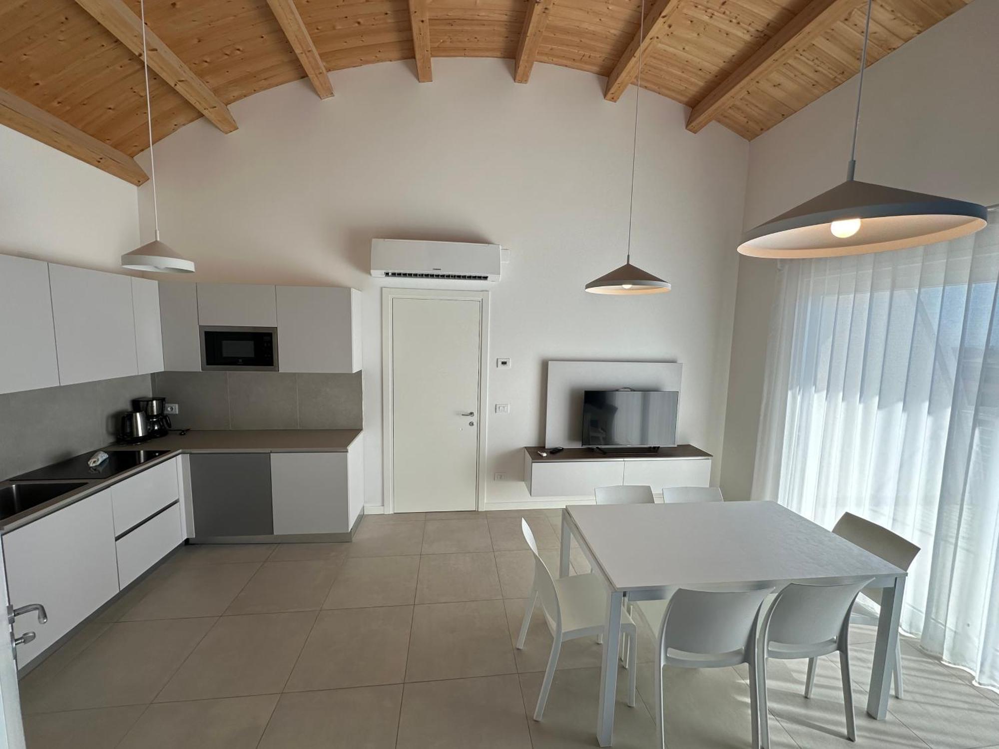 Woody Green Penthouse Sea View - Agenzia Cocal カオルレ エクステリア 写真